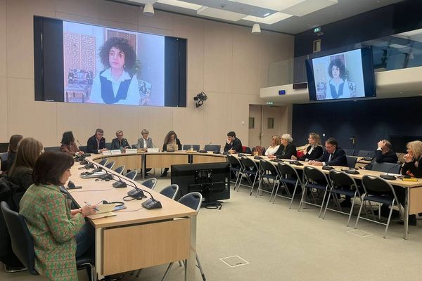 Nobel laureate demands global action on Iran's 'gender apartheid'