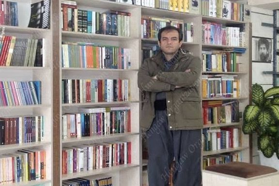Another Iranian Teacher Transferred To Prison To Serve His Term