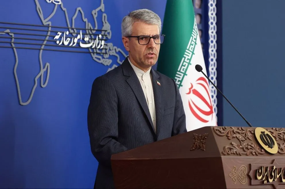 "الخارجية الإيرانية": لماذا اختار ماكرون قناة إسرائيلية ليعلن أن آلية "الزناد" أمر حتمي؟