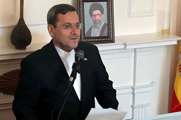 عضو کمیسیون امنیت ملی مجلس: رسانهها از جنبه «روانی» افزایش قیمت ارز و طلا بکاهند