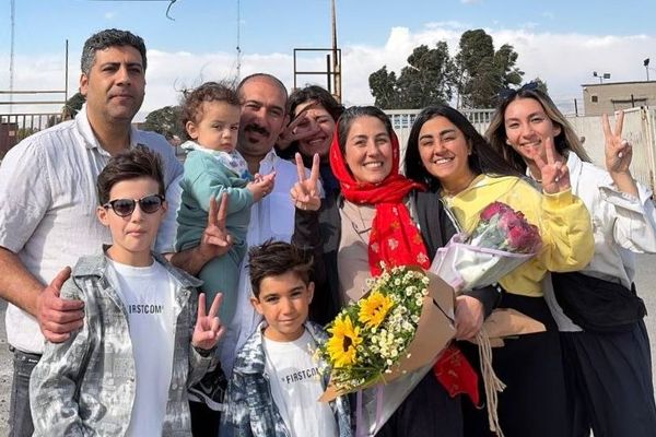 مریم اکبریمنفرد، زندانی سیاسی، پس از حدود ۱۷ سال حبس بدون مرخصی آزاد شد