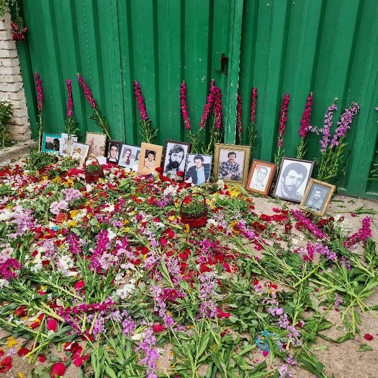 Iranian Security Blocks Families Of Executed Prisoners From Gravesite