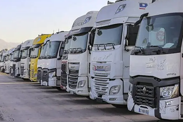 نقابي إيراني: بعض السائقين لم يتقاضوا رواتبهم منذ 6 أشهر