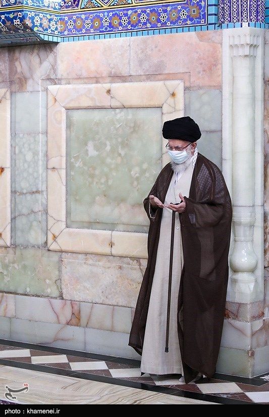 روزنامه کیهان با انتقاد از مذاکره با غرب: مقاومت سخت است اما عزت می‌آورد