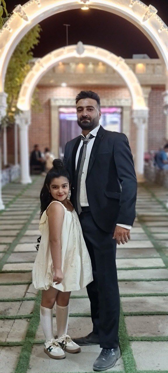 حامد بصیری، ۳۵ ساله و اهل کرج، ۱۹ دی‌ماه در فردیس کرج کشته شد