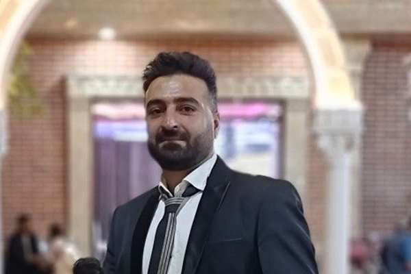 حامد بصیری، ۳۵ ساله و اهل کرج، ۱۹ دیماه در فردیس کرج کشته شد