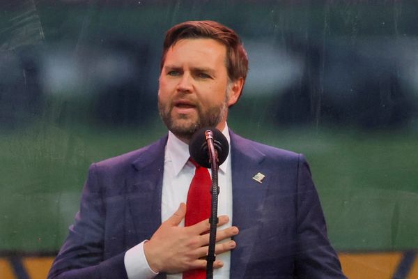 جيه دي فانس: ترامب قد يتخذ خطوات إضافية لإنهاء تخصيب إيران لليورانيوم