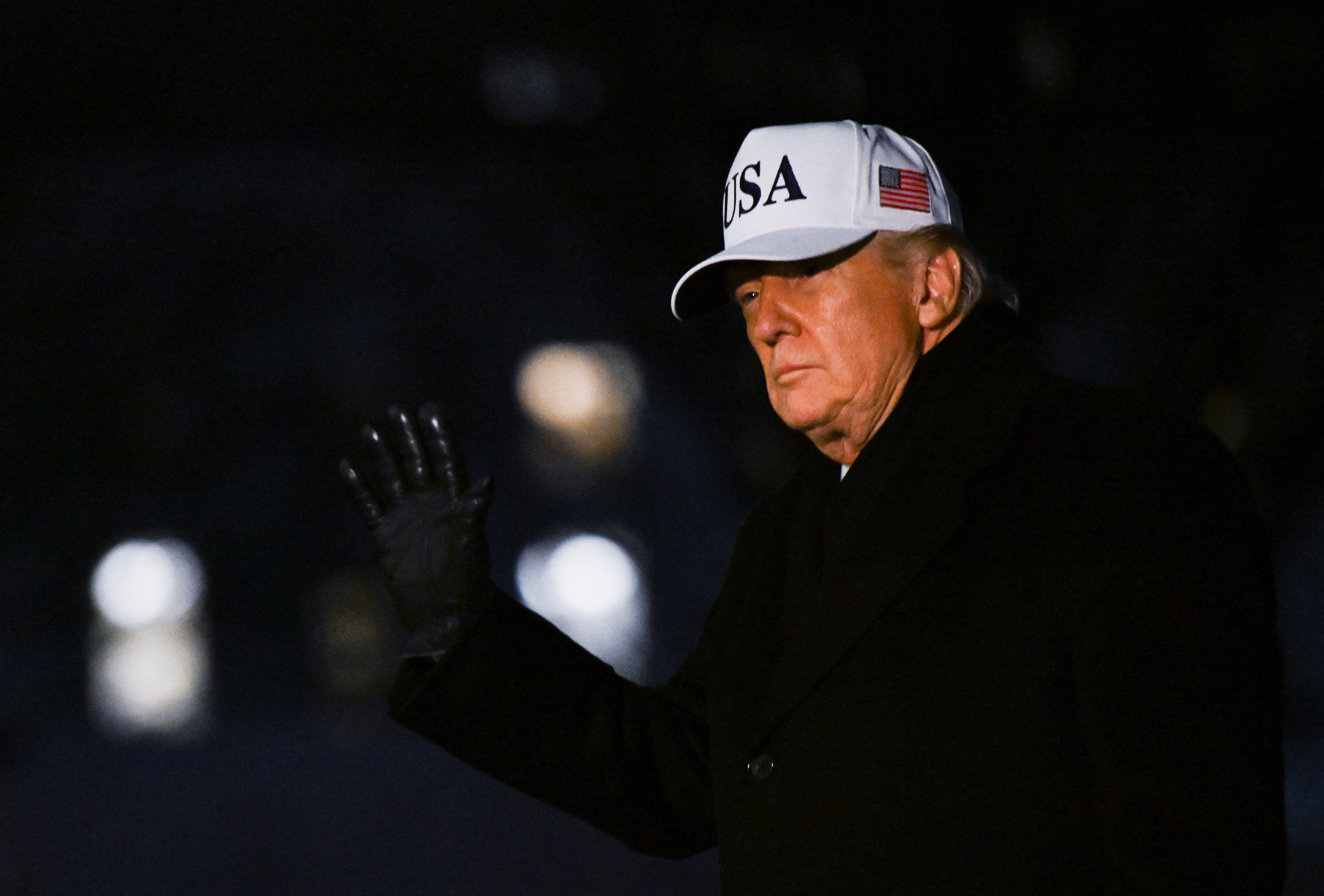 Trump warns of ‘far worse’ strike as US armada heads toward Iran