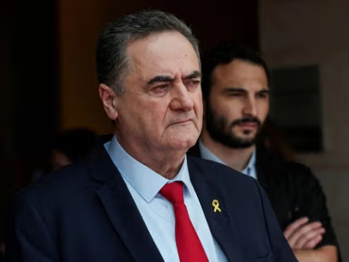 وزير الدفاع الإسرائيلي: نراقب تحركات إيران "الصاروخية" عن كثب ولن نسمح بالتهديدات