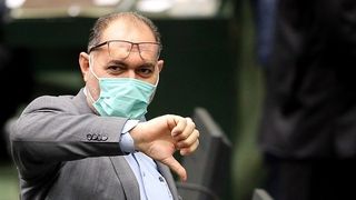 Iranian Parliament Adamant To Impeach Economic Ministers