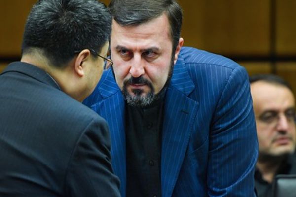 معاون وزارت خارجه ایران: اگر اتفاق خاصی نیفتد تحریمها یک هفته دیگر برمیگردند
