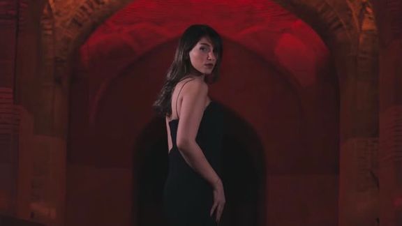 بعد حفل موسيقي دون حجاب.. إقامة دعوى قضائية في إيران ضد المغنية برستو أحمدي