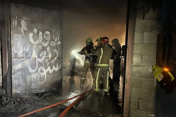 "إيلنا": استنشاق الغاز السام تسبب بمصرع 9 عمال جراء حريق بأصفهان في إيران