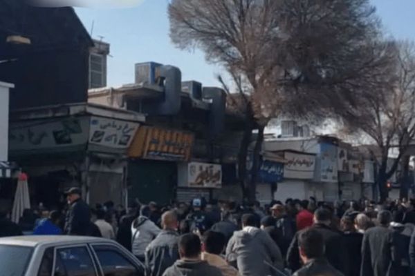 پیام مخاطب به ایران اینترنشنال: بیمارستانهای قزوین از ۱۸ تا ۲۰ دی مملو از جنازه شدند