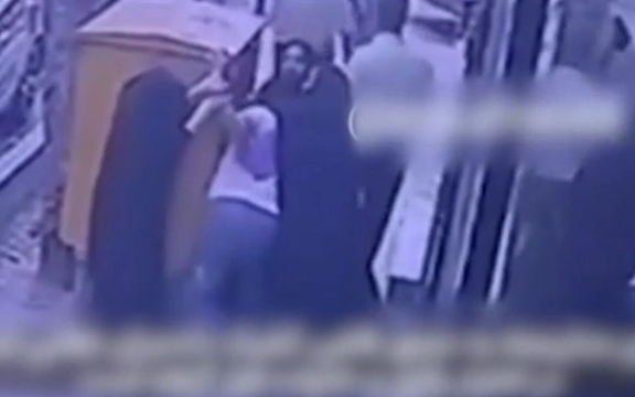 دادستانی نظامی تهران: بازپرس دستور انتشار ویدیوی حمله به دختران به خاطر حجاب را نداده بود