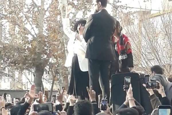 اتحادیه اروپا ادامه بازداشت نرگس محمدی و دیگر مدافعان حقوق بشر در ایران را محکوم کرد