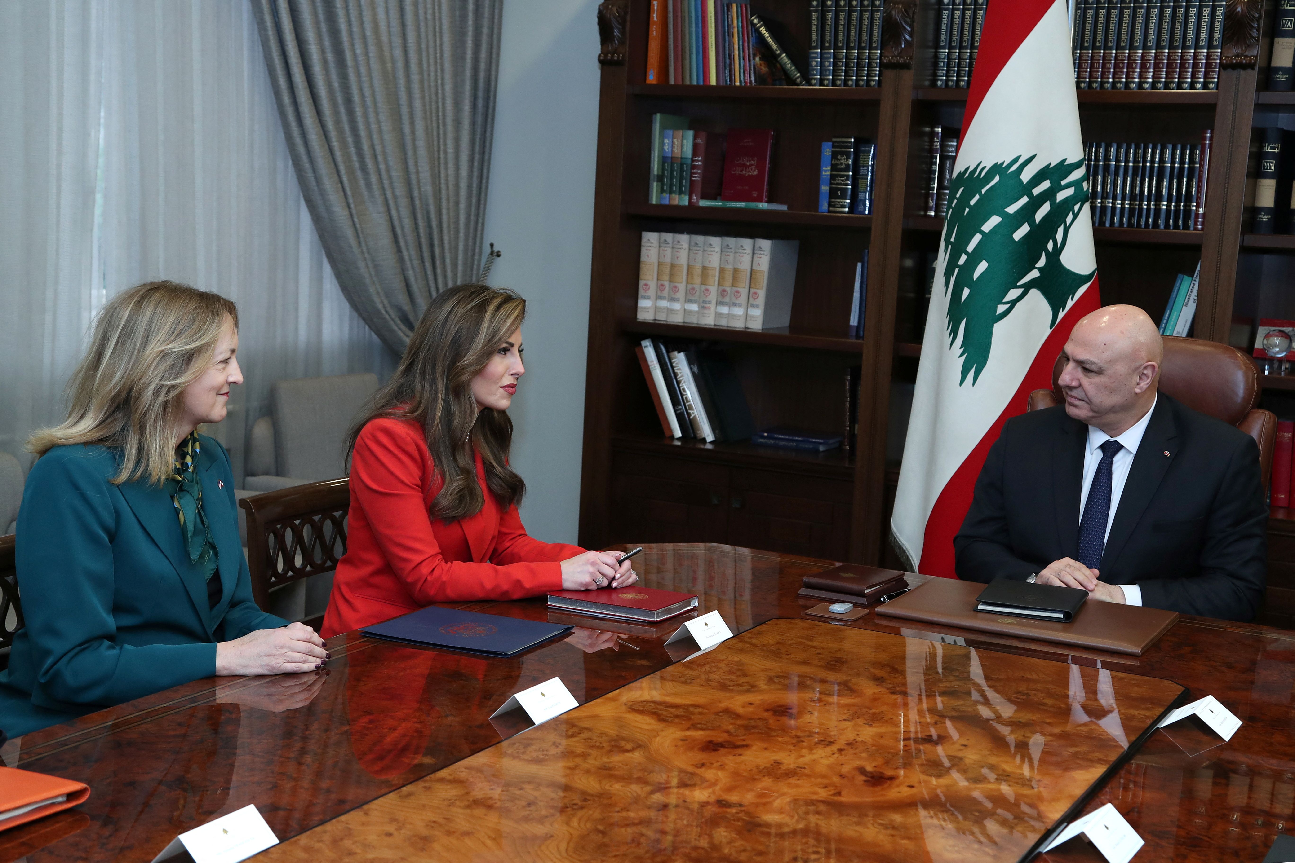 دیدار جوزف عون و مورگان اورتگاس در کاخ ریاست‌جمهوری لبنان در بعبدا