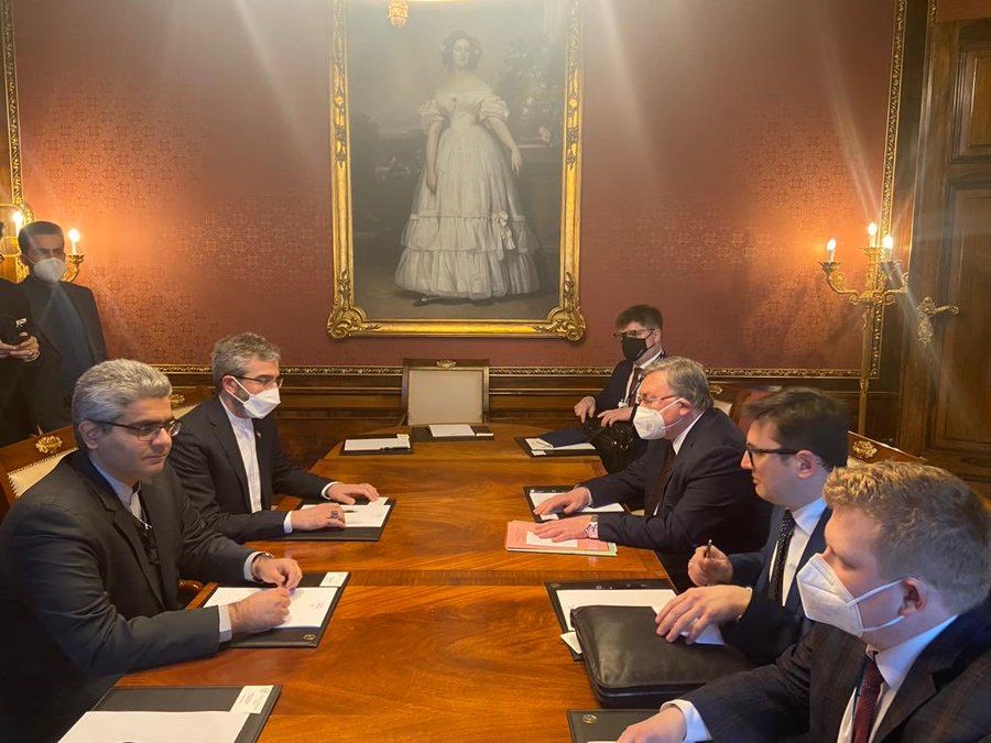 Debate Continues In Tehran If Ukraine Crisis Helps Iran In Nuclear Talks