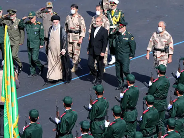 استرالیا آماده گذاشتن سپاه در فهرست گروه‌های تروریستی بود که ناگاه تغییر نظر داد