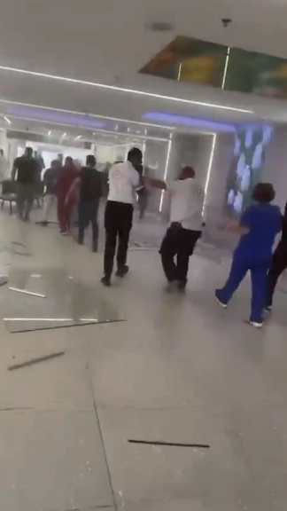 یک بیمارستان در حمله موشکی جمهوری اسلامی به جنوب اسرائیل هدف قرار گرفت