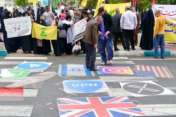 Iran seeks talks with Meta and X over filtering, minister says