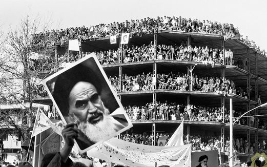 روزنامه هممیهن: از زمان انقلاب تا امروز قیمتها ۹ هزار برابر شده است