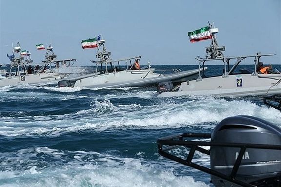 Several Revolutionary Guard’s speedboats
