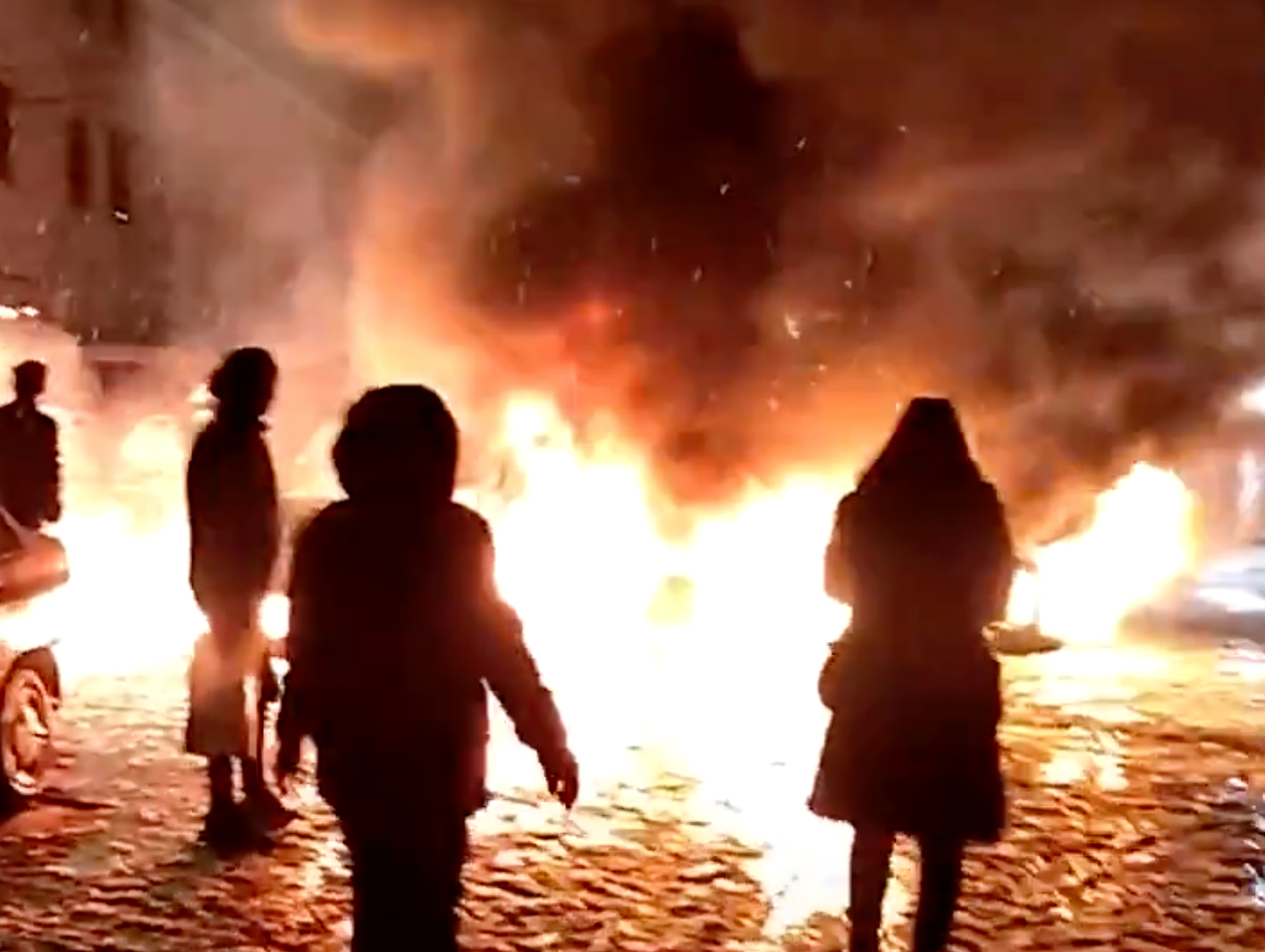 صدمین روز خیزش انقلابی: خیابان‌های ایران عرصه آتش و شعار علیه جمهوری اسلامی