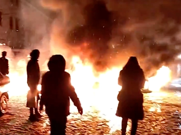صدمین روز خیزش انقلابی: خیابانهای ایران عرصه آتش و شعار علیه جمهوری اسلامی