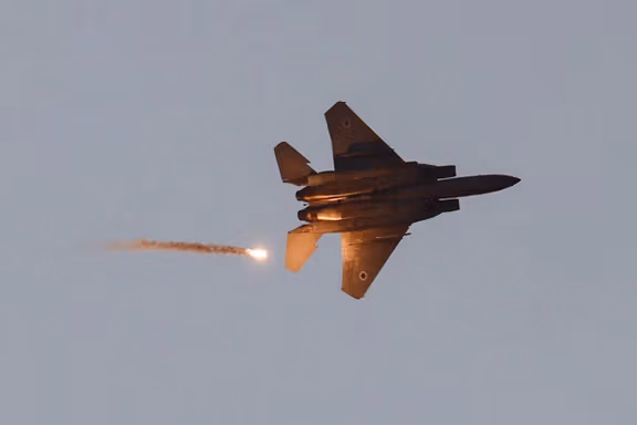 آمریکا قرارداد ۸.۶ میلیارد دلاری تحویل ۲۵ جنگنده اف-۱۵ به اسرائیل را امضا کرد