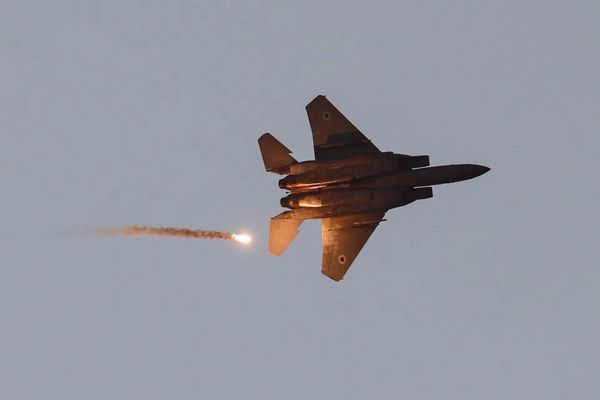 آمریکا قرارداد ۸.۶ میلیارد دلاری تحویل ۲۵ جنگنده اف-۱۵ به اسرائیل را امضا کرد