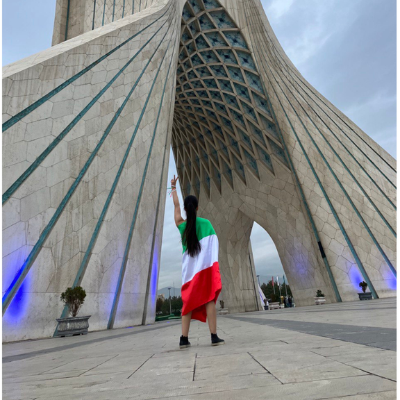 بلومبرگ در اشاره به ایران: انقلابها زمانبرند ولی یکباره اتفاق میافتند