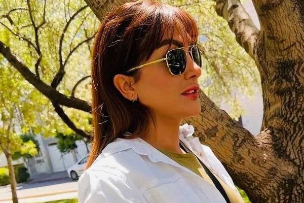 أكثر من 70 ناشطًا مدنيًا وسياسياً يطالبون سجينة إيرانية بإنهاء إضرابها عن الطعام