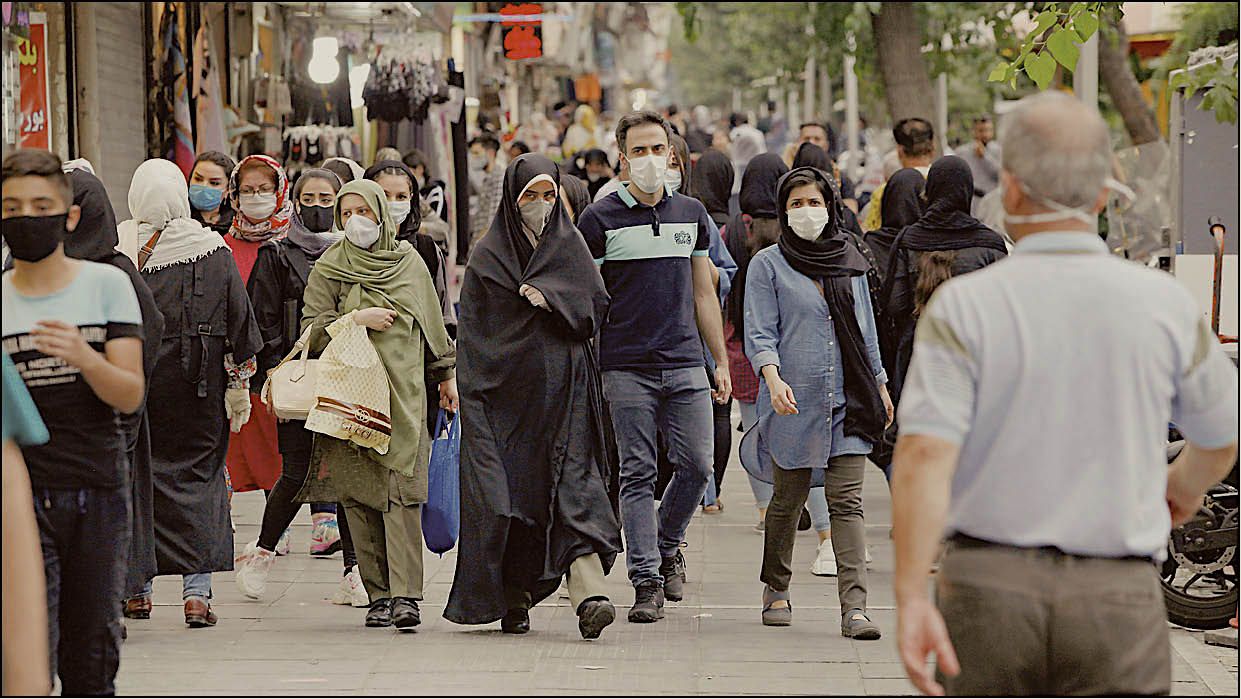 Sociologists Say Many Iranians Lost Hope, Facing Perpetual Crises 