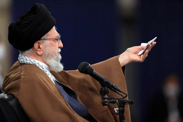 Former Regime Insider Says Khamenei Seeks To Save Face Via Hijab Enforcement