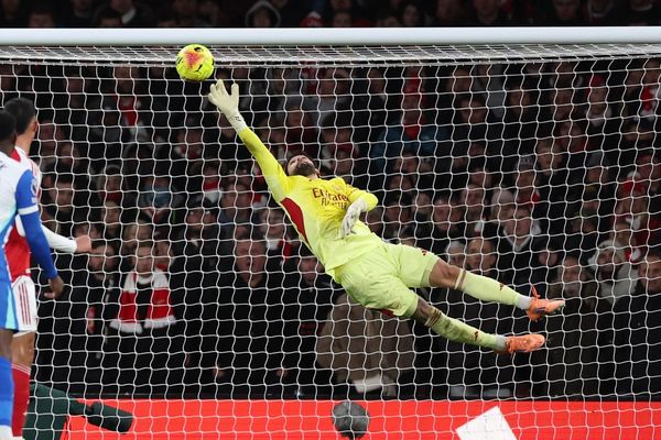 آرسنال ۲-۱ برایتون؛ بازگشت به صدر با فرمول ثابت کرنر، رایا و گلبهخودی!