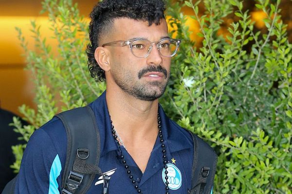 باشگاه استقلال به محرومیت رامین رضاییان اعتراض میکند