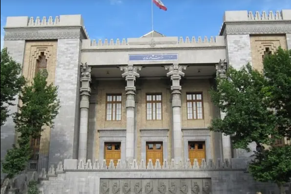 Tehran summons UK envoy over extradition of Iranian man to US