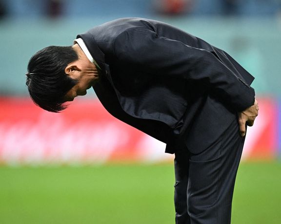 محمد خاکپور با انتشار تعظیم سرمربی ژاپن روز دانشجو را تبریک گفت