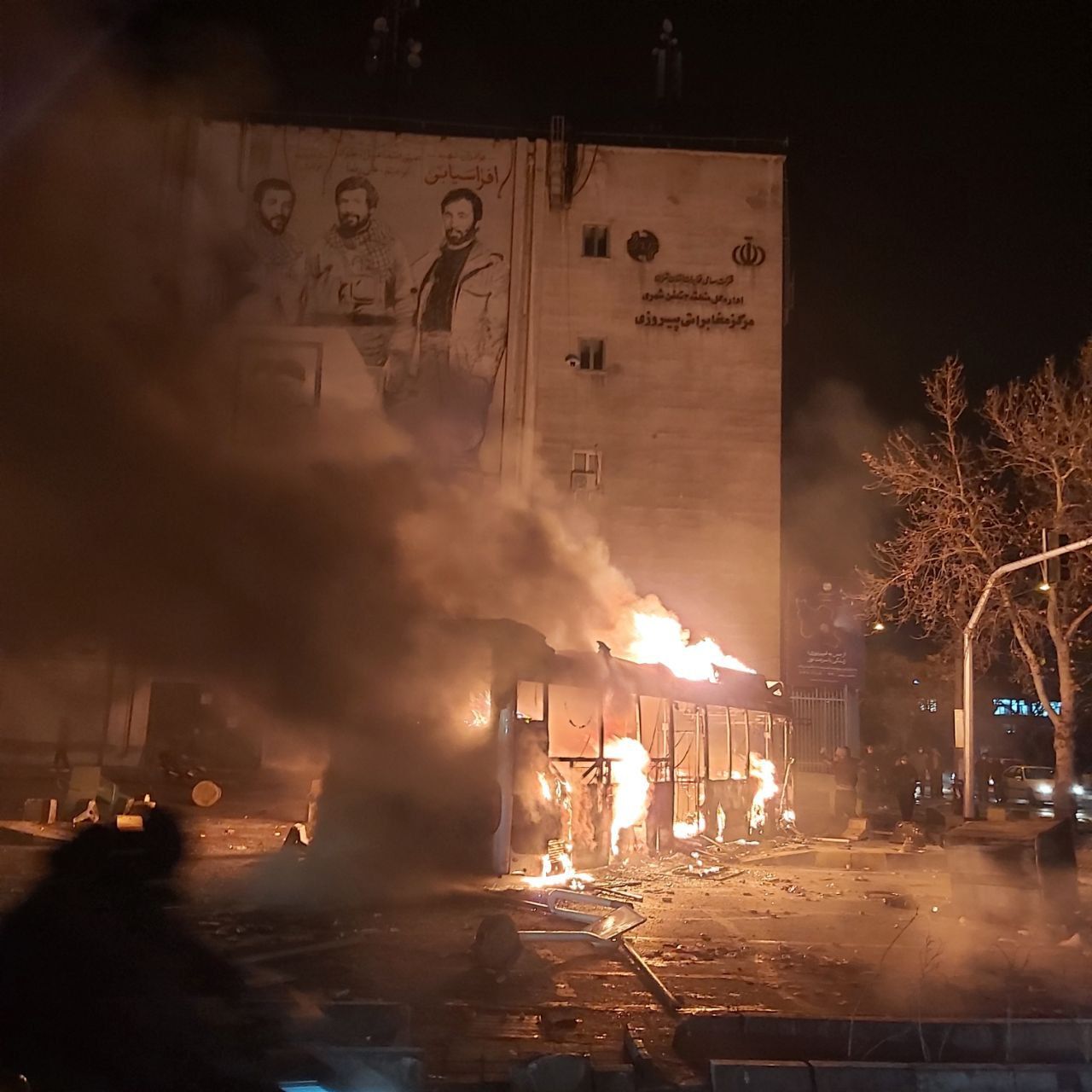 به‌کارگیری کودکان مسلح در سرکوب اعتراضات؛ روایت‌هایی تازه از ملایر، لاهیجان و فردیس