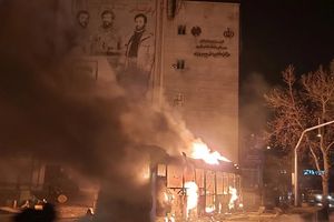 بهکارگیری کودکان مسلح در سرکوب اعتراضات؛ روایتهایی تازه از ملایر، لاهیجان و فردیس