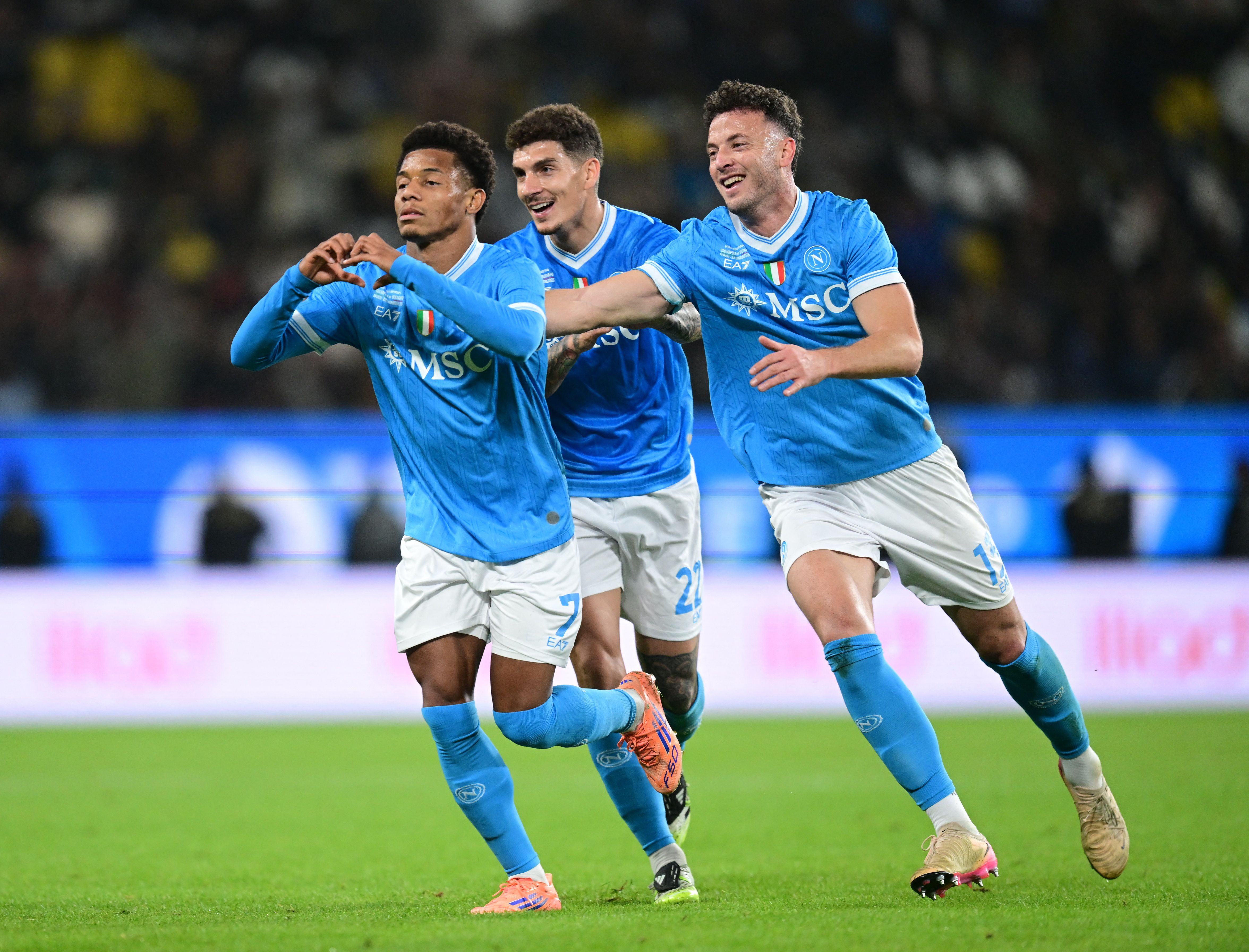 ناپولی ۲-۰ بولونیا؛ ناپولی پس از ۱۱ سال قهرمان سوپرجام ایتالیا شد