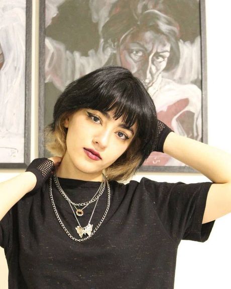 بازتاب گسترده کشته و ربوده شدن پیکر نیکا شاکرمی در رسانههای اجتماعی؛ ابهام در پرونده قتل