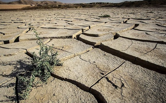 علیآبادی، ادامه فقر مدیریت و بحران برنامهریزی در وزارت نیرو