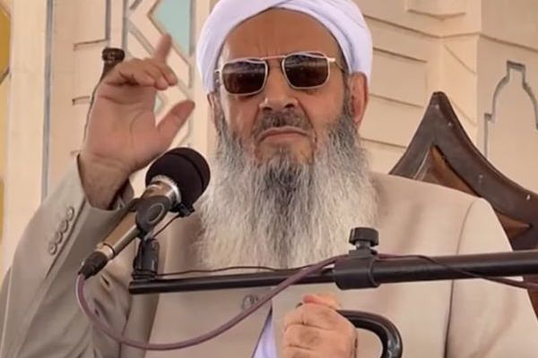 إمام أهل السنة في إيران: النظام الذي لا يطبق العدالة نهايته حتمية
