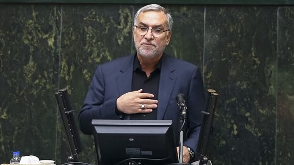 وزیر بهداشت: دولت رئیسی به پنج مرکز داخلی برای تولید واکسن مجوز داد