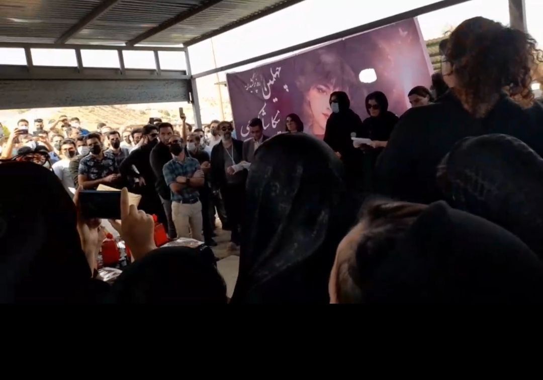 برپایی اعتراض‌های شبانه در پی برگزاری مراسم چهلم نیکا شاکرمی