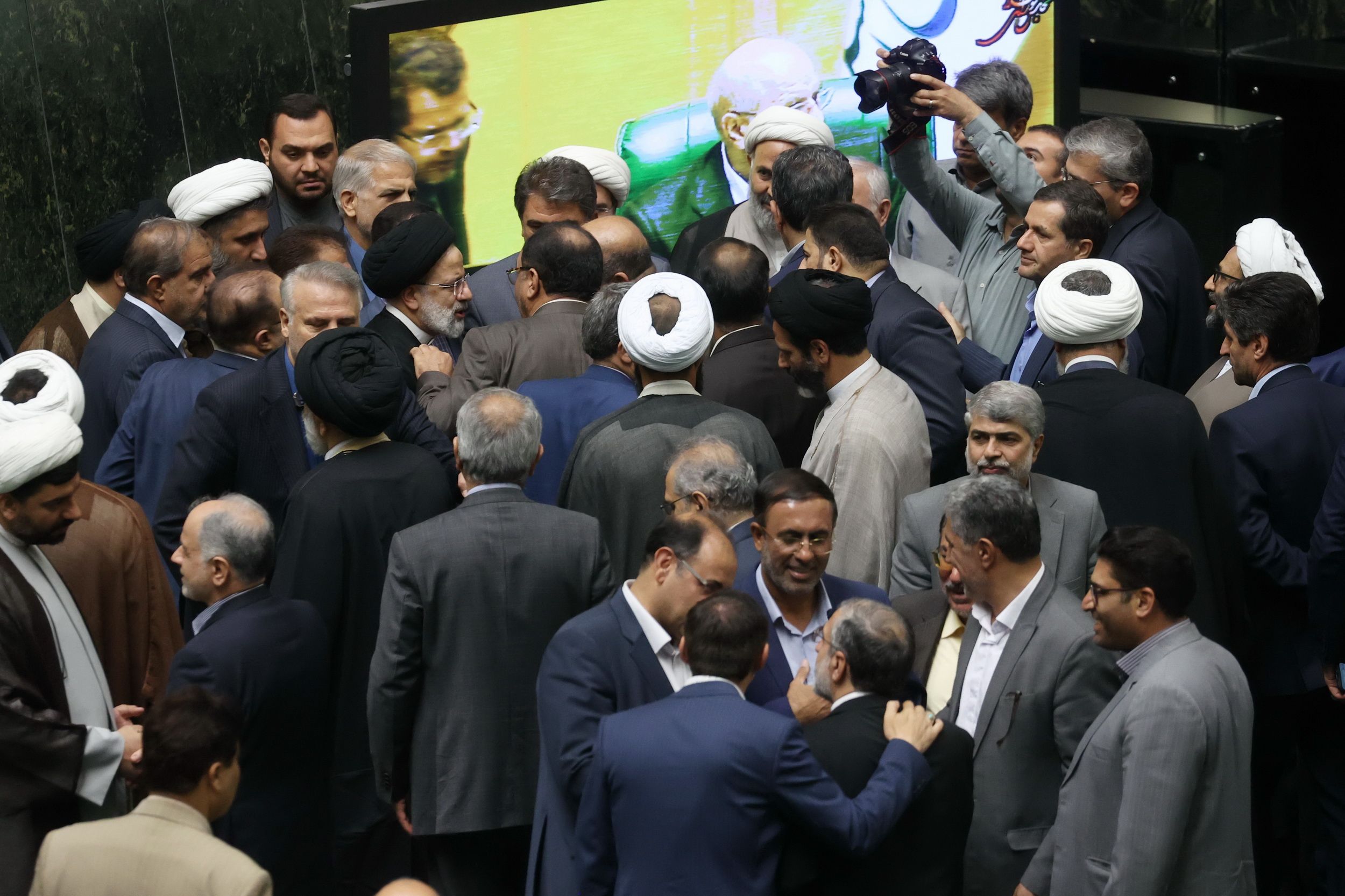 Iranian Lawmaker Calls For Raisi’s Resignation Or No Second Term 