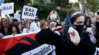 Europe, US Keep Pressure On Iran Over Protest Crackdown