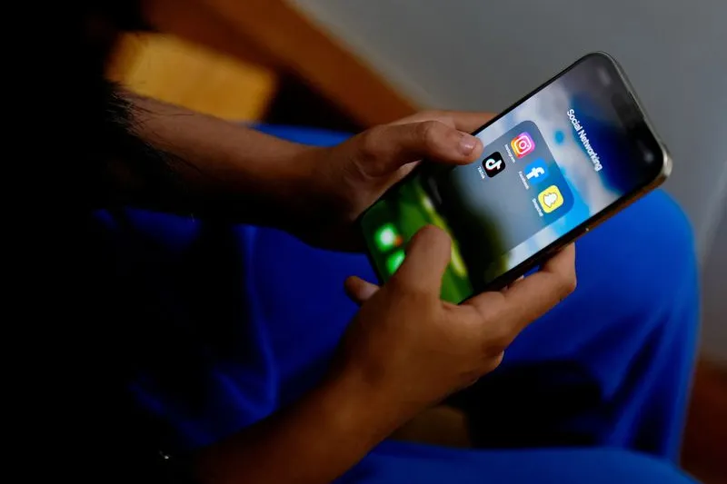 کودکان فعال در شبکه‌های اجتماعی در آزمون‌های خواندن و حافظه ضعیف‌تر عمل می‌کنند